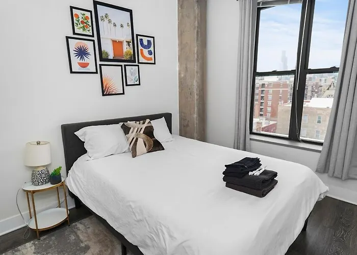 Mccormick Place Modern 2br Loft In Downtown Michigan Avenue With Optional Parking Near Soldier Field Apartment *