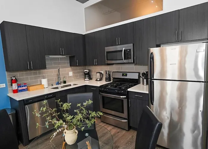 Mccormick Place Modern 2br Loft In Downtown Michigan Avenue With Optional Parking Near Soldier Field