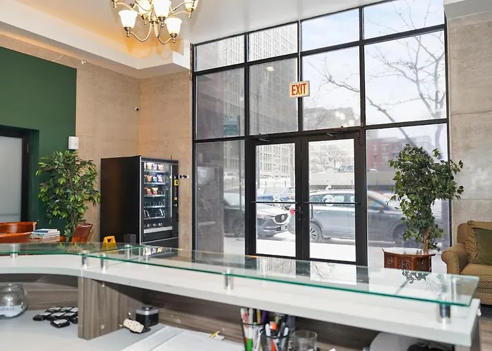 Mccormick Place Modern 2br Loft In Downtown Michigan Avenue With Optional Parking Near Soldier Field Apartment *