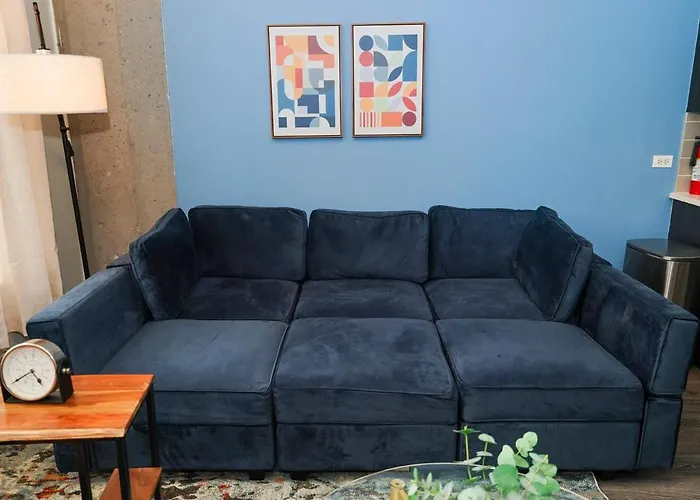 Mccormick Place Modern 2br Loft In Downtown Michigan Avenue With Optional Parking Near Soldier Field Apartment